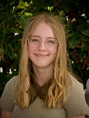 Kira Valles-Knoll